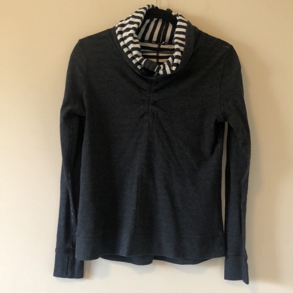 Lululemon In A Cinch Long Sleeve Tee Reversible - Picture 6 of 11